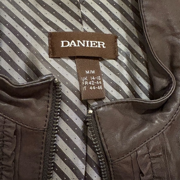 Danier Brown Leather Jacket - Picture 3 of 7
